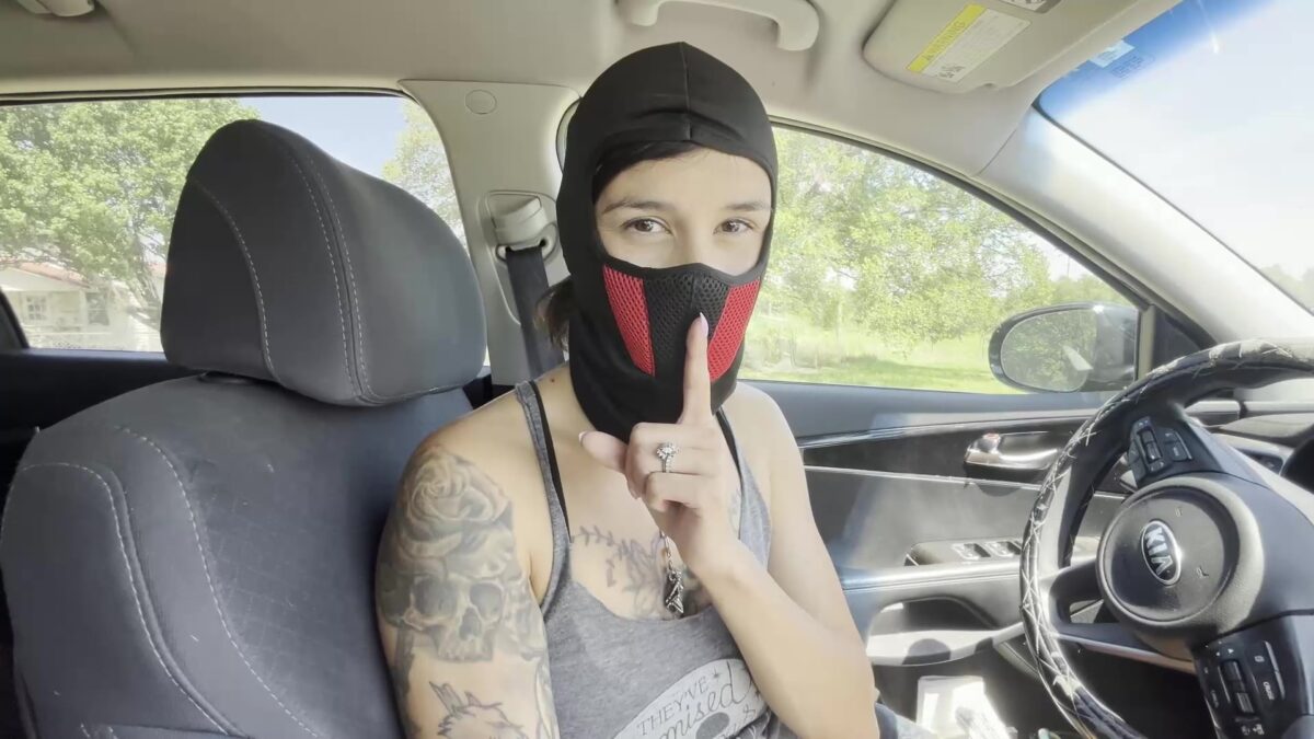 Sassy in the bad uber driver - Image 4