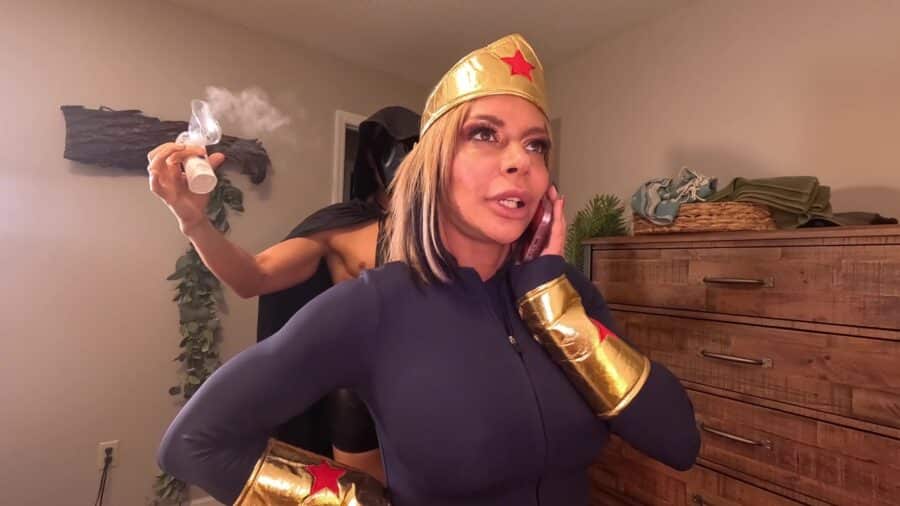 Super Bimbo vs Doctor Plague
